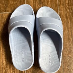 Women’s Oofos OOahh slide sandal - Neptune Blue